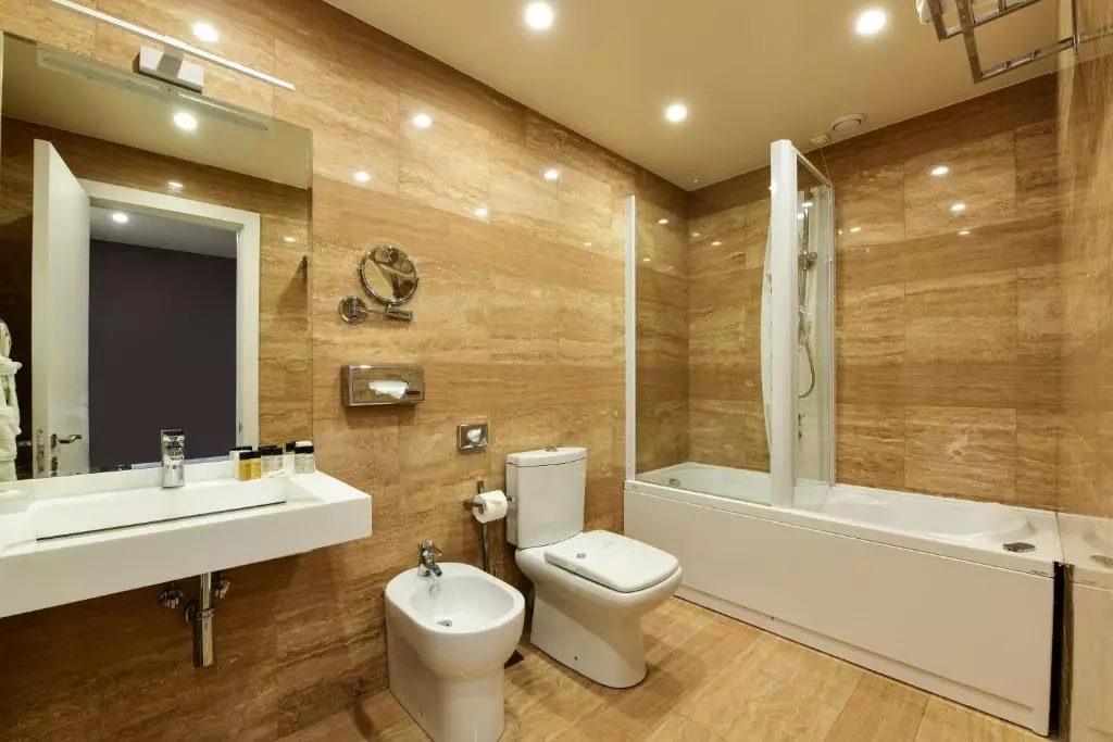 Opera Suite Hotel